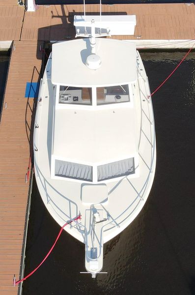 1967 Hatteras 28 Express