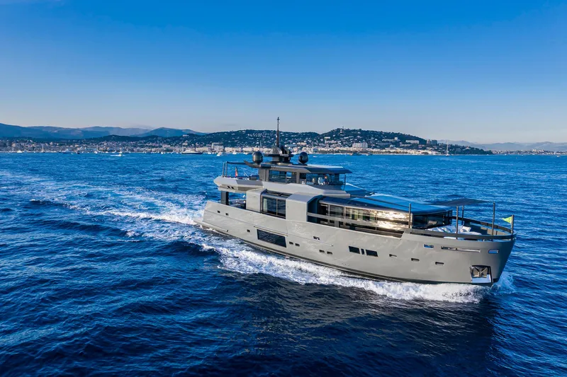  Yacht Photos Pics ARCADIA YACHTS - 105
