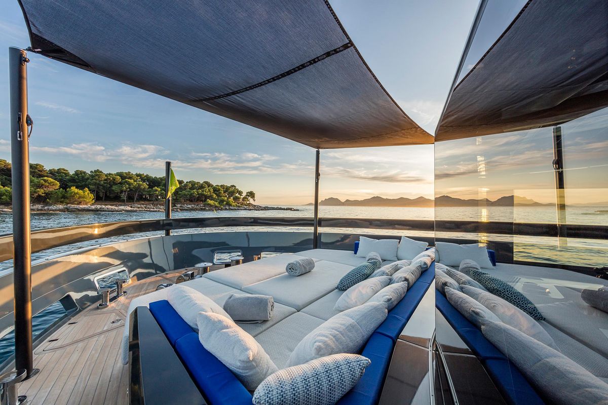 2019 Arcadia Yachts 104 