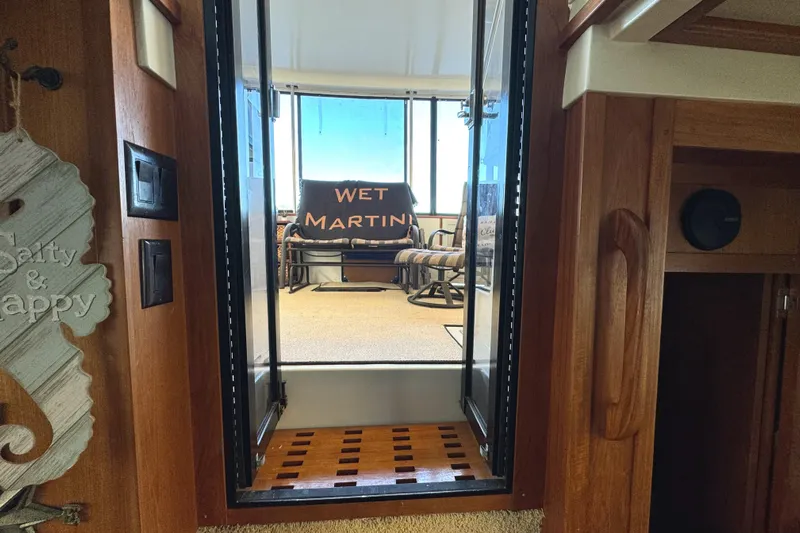 Wet Martini Yacht Photos Pics 