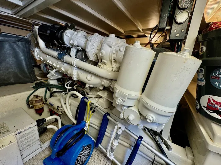 Floridita Yacht Photos Pics 1997 Post 50 Convertible- FLORIDITA- Engine Room