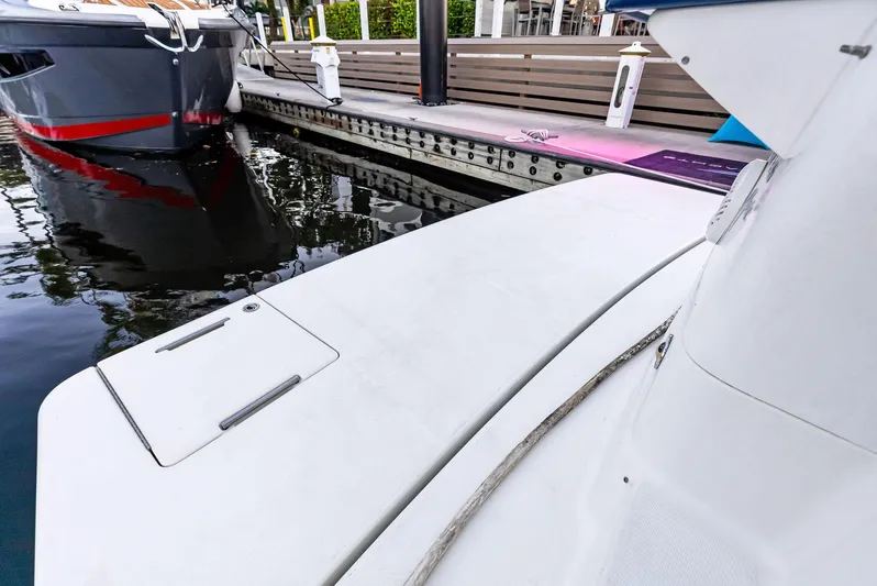 Moderation Yacht Photos Pics 