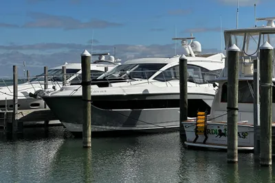 Sea Ray Sundancer 520