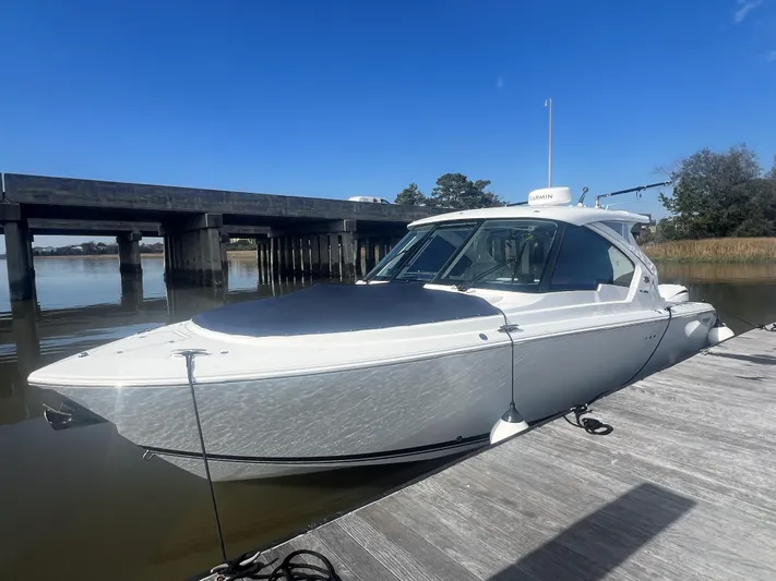 Reel Big Gurl Yacht Photos Pics 