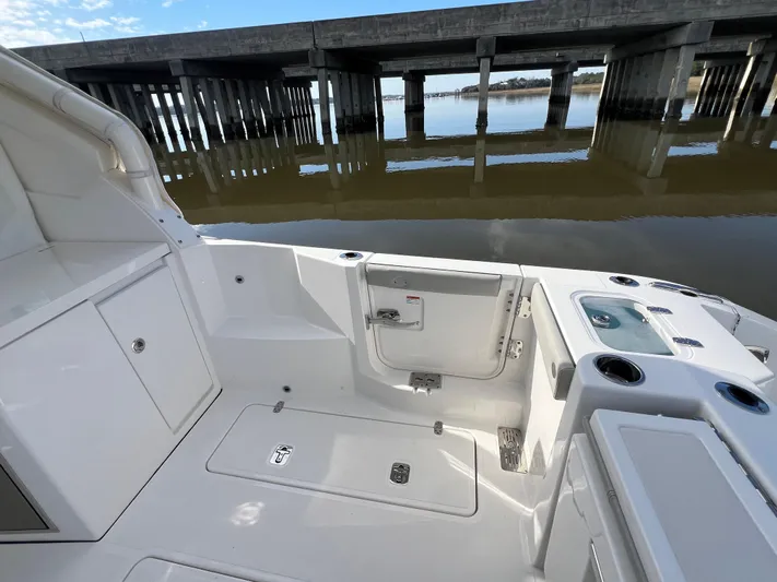 Reel Big Gurl Yacht Photos Pics 