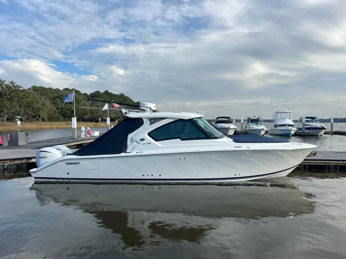 Reel Big Gurl Yacht Photos Pics 