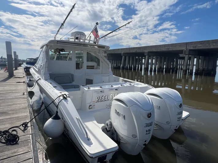 Reel Big Gurl Yacht Photos Pics 