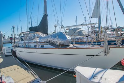 Tayana 52
