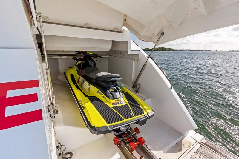 Gem Yacht Photos Pics 