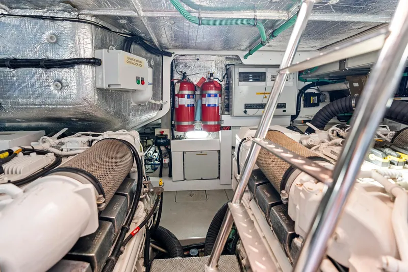 Gem Yacht Photos Pics 