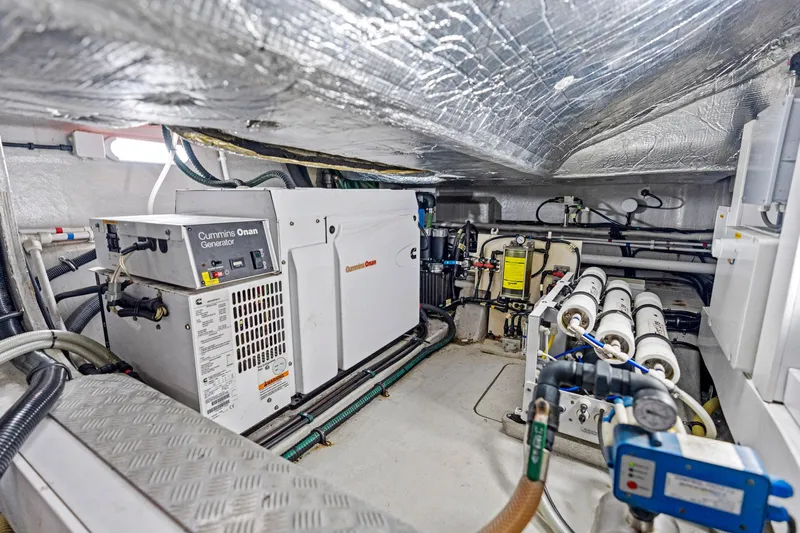 Gem Yacht Photos Pics 