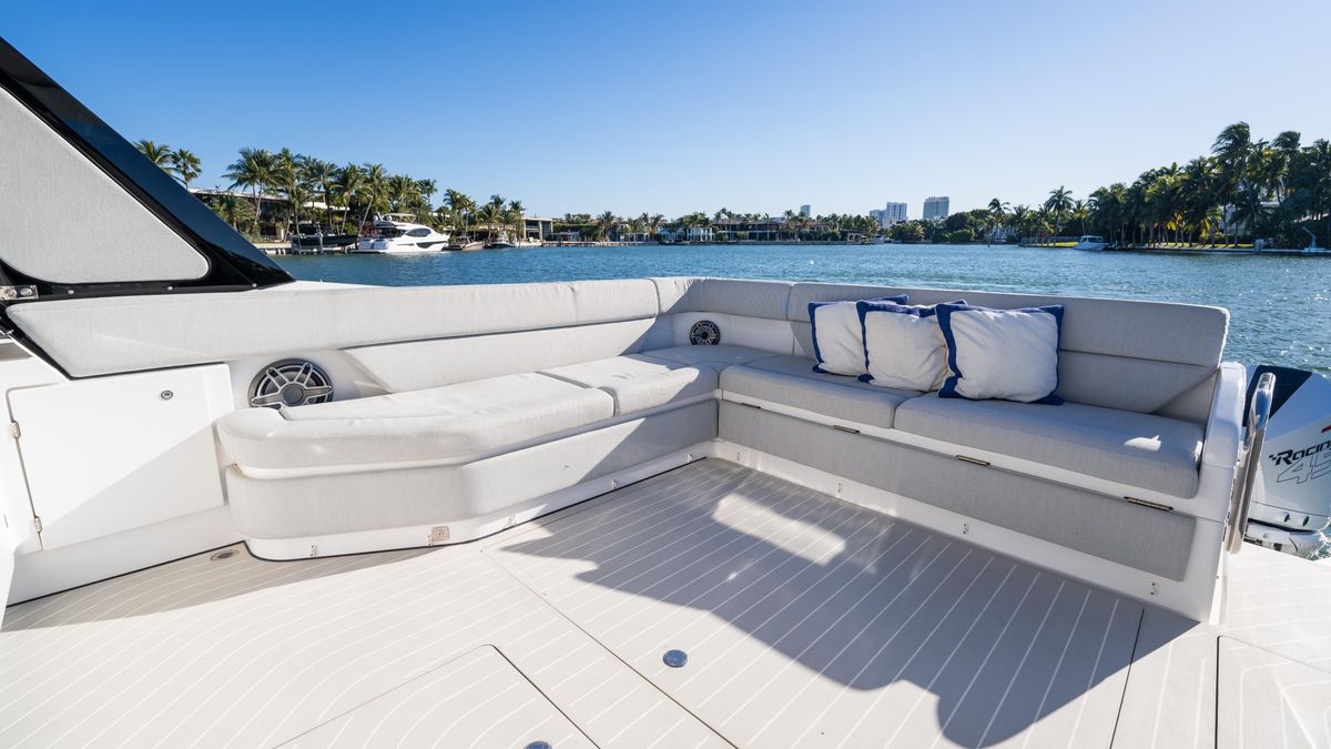 2022 Azimut 47 