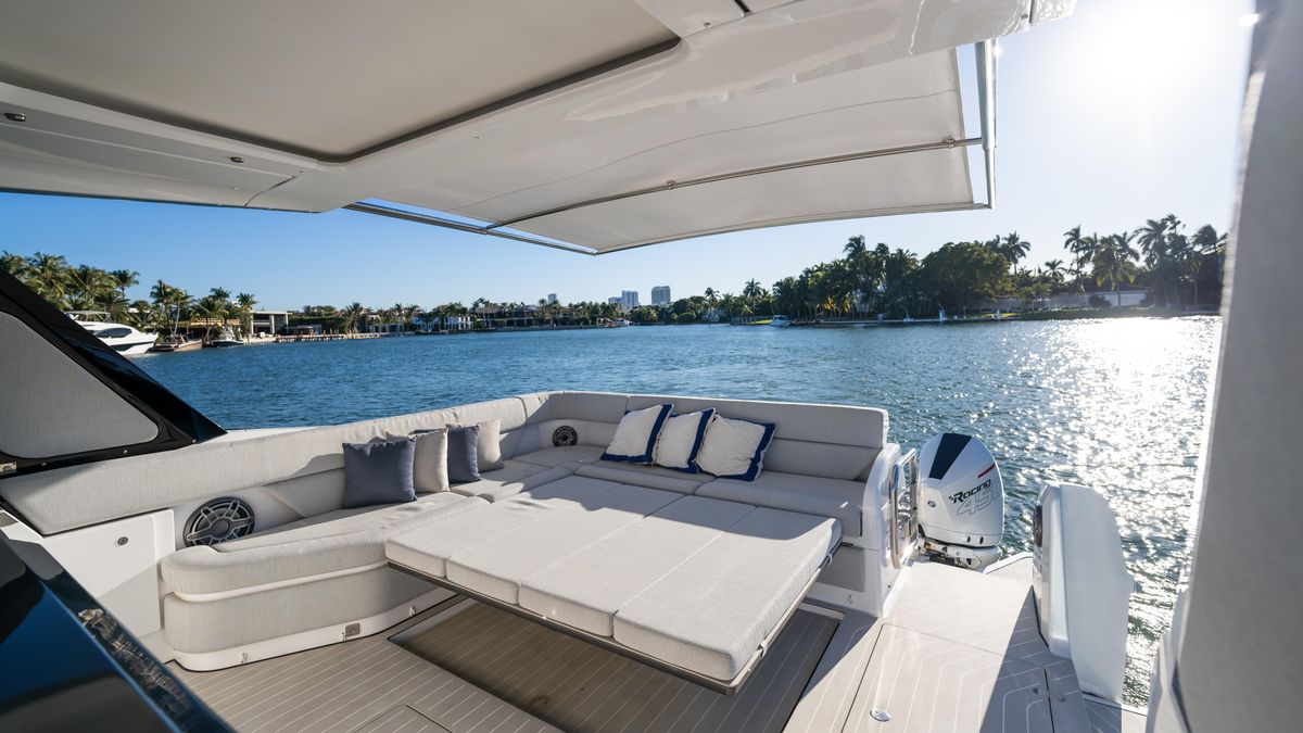 2022 Azimut 47 