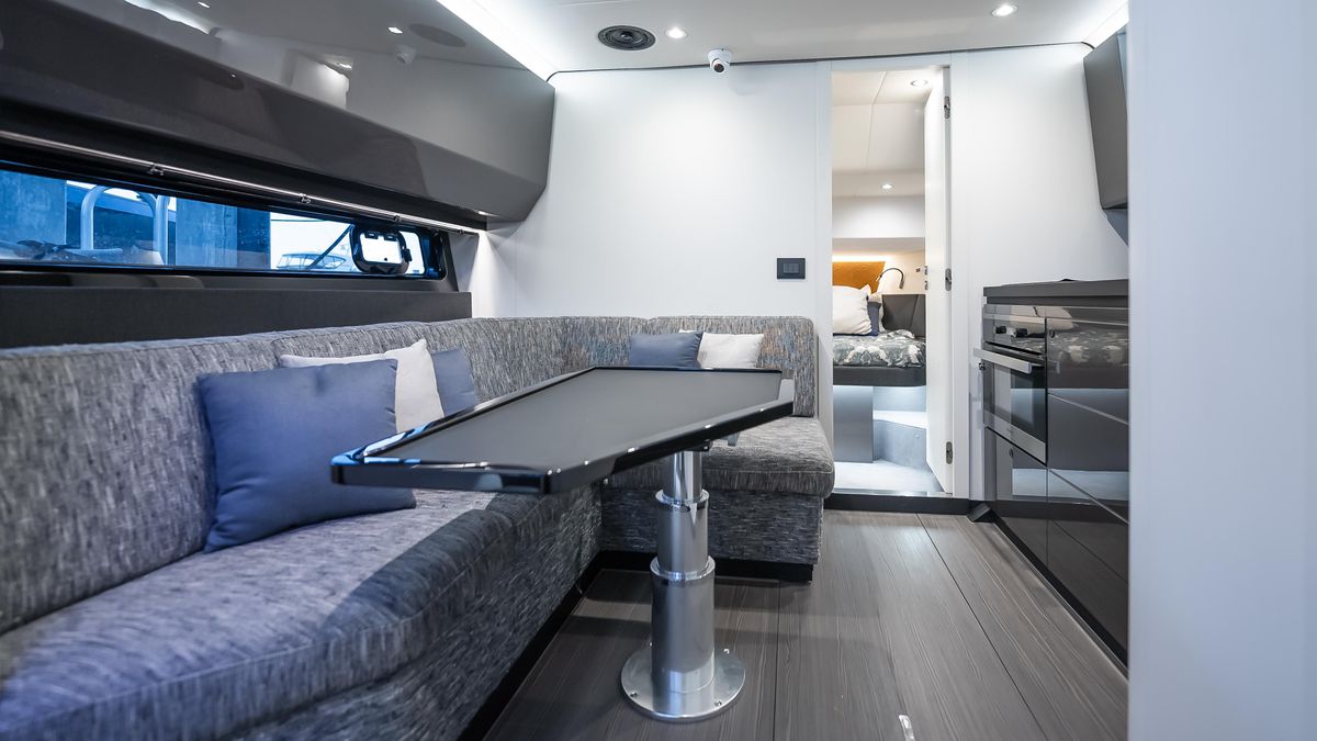2022 Azimut 47 