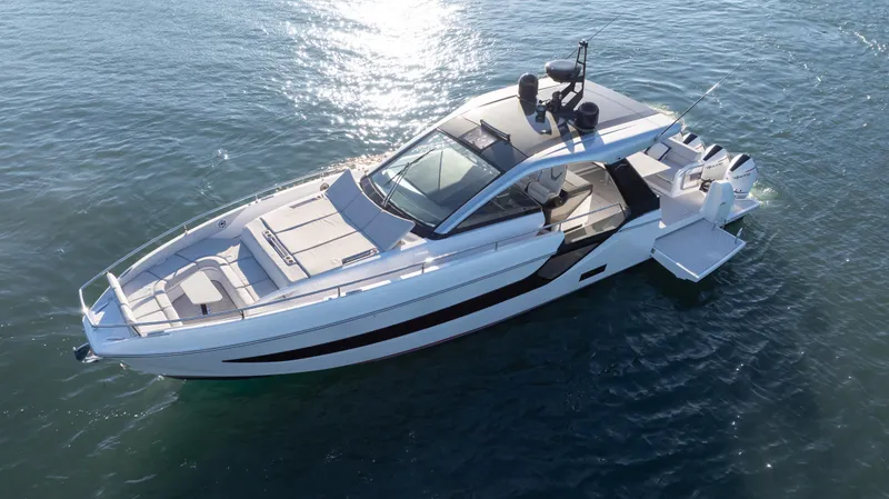 G-jazss Yacht Photos Pics 