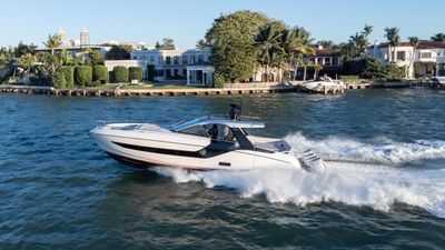 Yacht