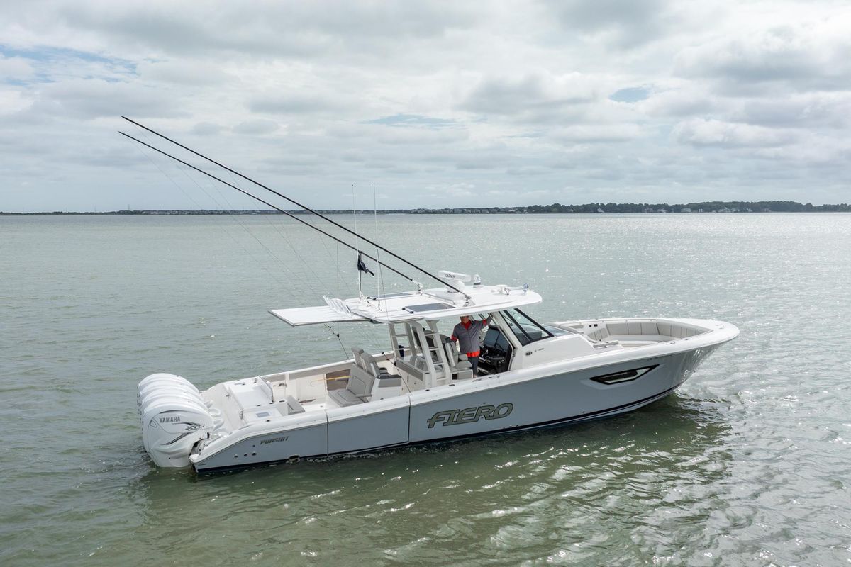 2023 Pursuit 42 