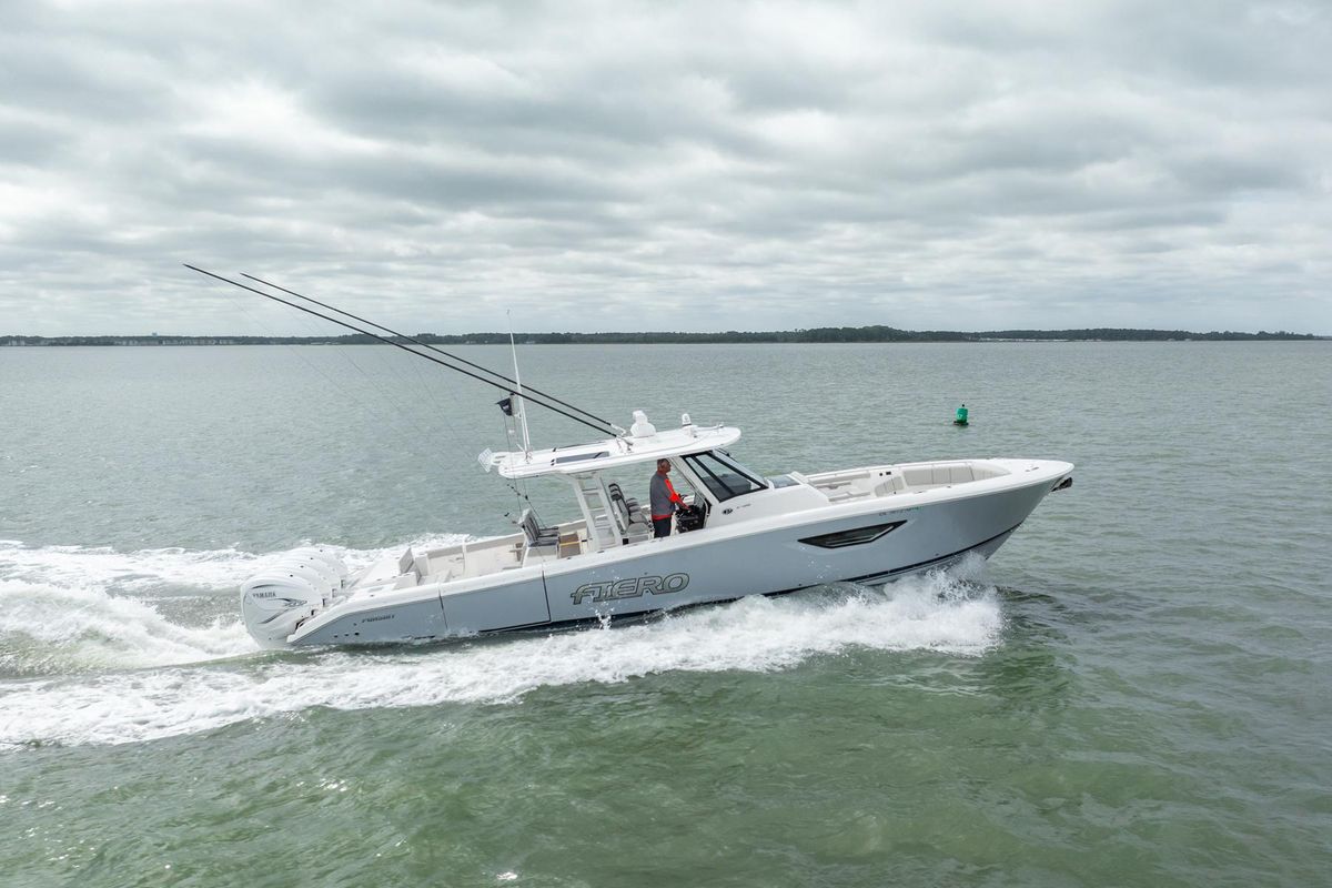 2023 Pursuit 42 