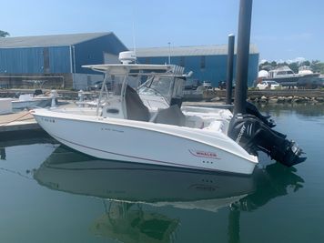 Boston Whaler 240 Outrage
