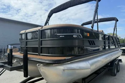 Bentley Pontoons Elite 253 Admiral