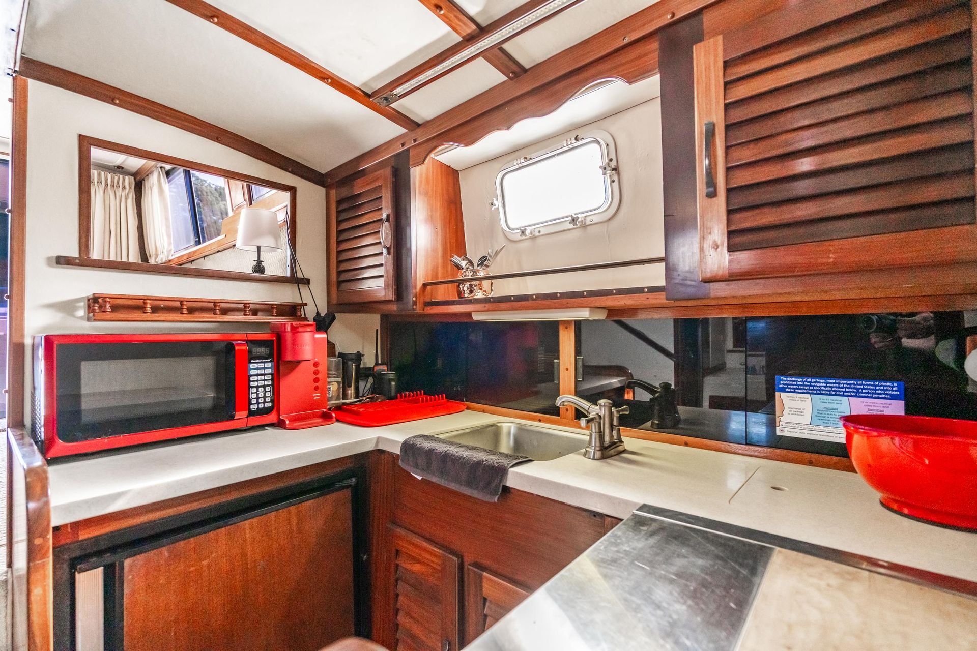 1982 Mainship MK1 er Yachts