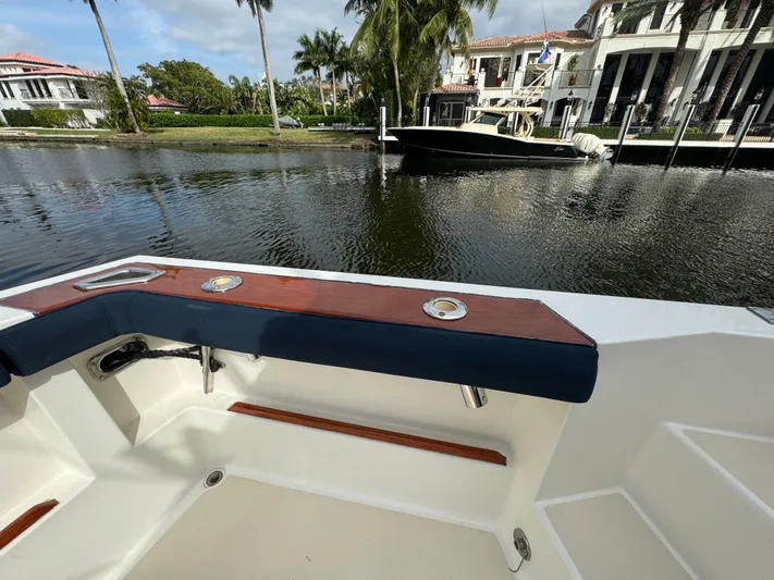 Quiet Time Yacht Photos Pics Multiple fishing rod holders on cabin top