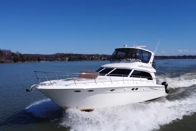 Sea Ray 480 Sedan Bridge