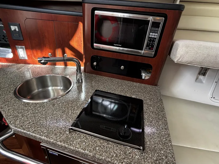 No Regrets Yacht Photos Pics 