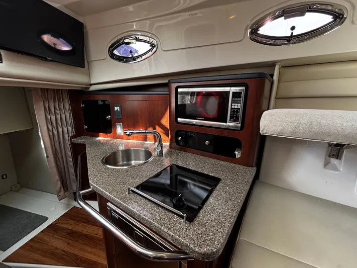 No Regrets Yacht Photos Pics 