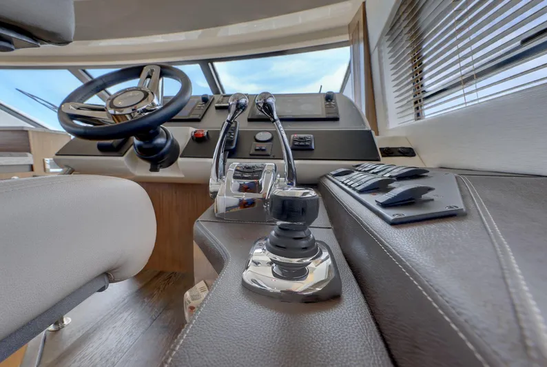 Prodigi Yacht Photos Pics 