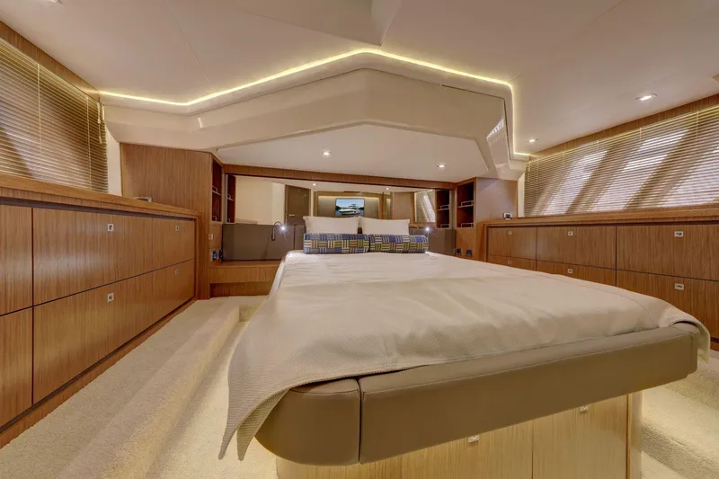 Prodigi Yacht Photos Pics 