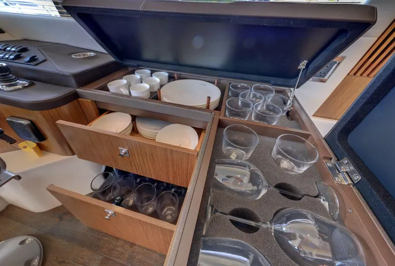 Prodigi Yacht Photos Pics 