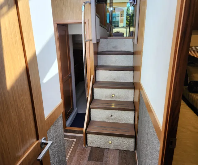 Prodigi Yacht Photos Pics 