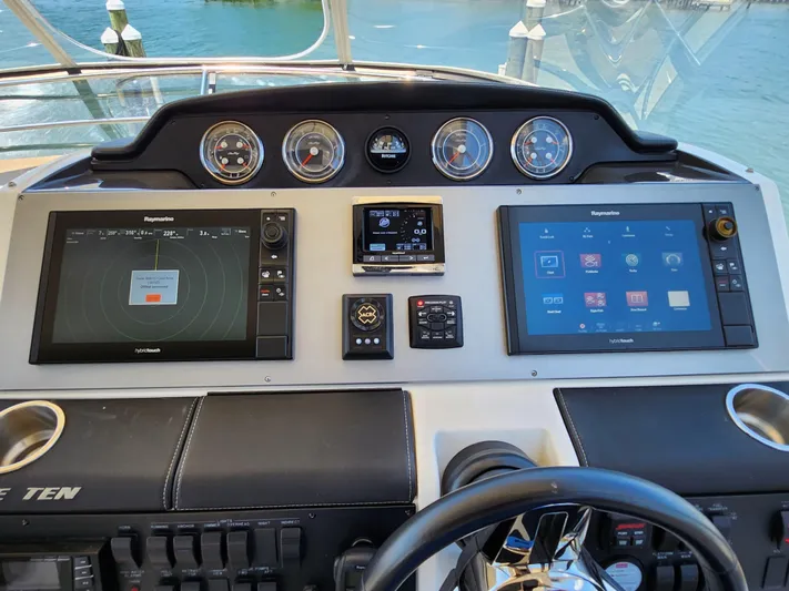 Prodigi Yacht Photos Pics 