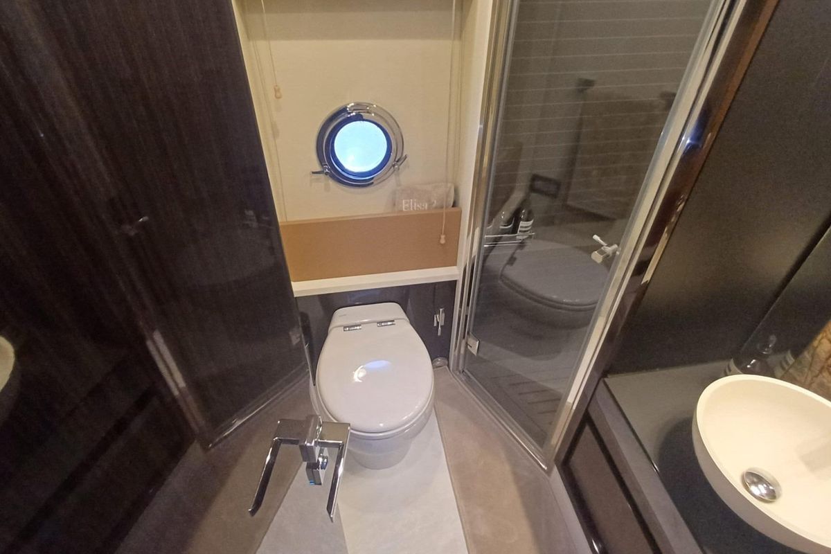2018 Azimut 77 