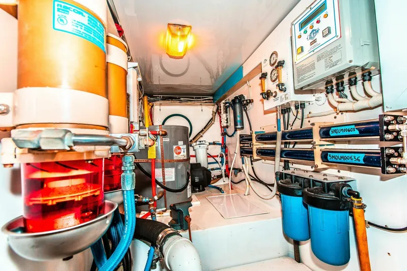 No Name Yacht Photos Pics 2002 Viking 61 Flybridge