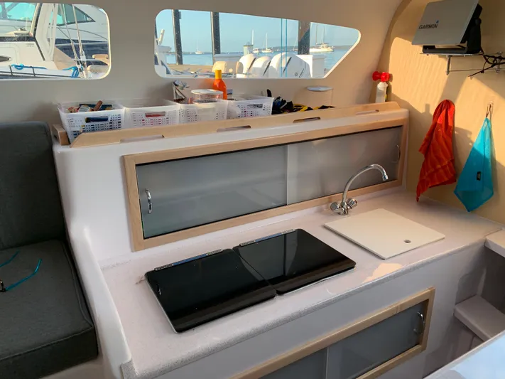 Go Long Yacht Photos Pics Main Cabin