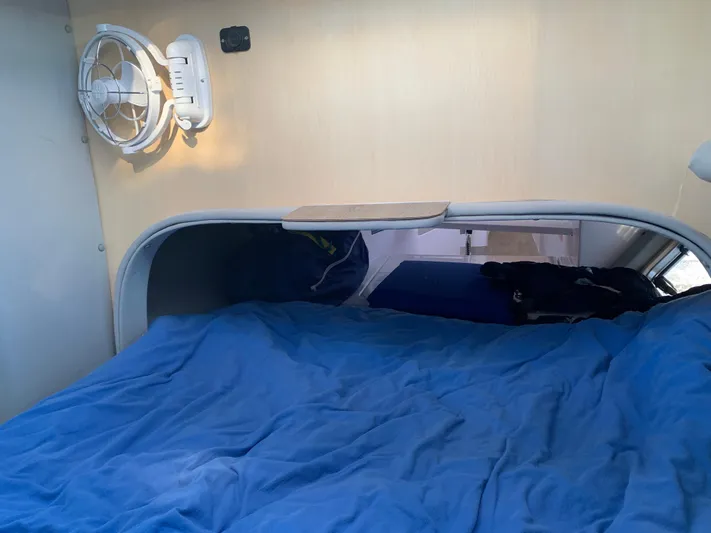 Go Long Yacht Photos Pics Aft Cabin