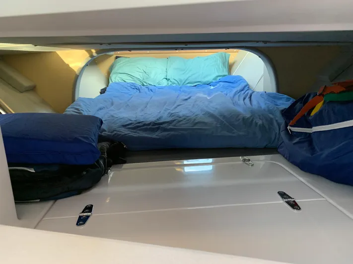 Go Long Yacht Photos Pics Aft Cabin