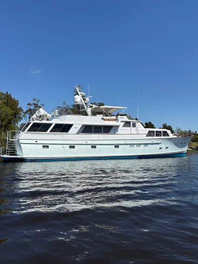 Miss Wendy Yacht Photos Pics 