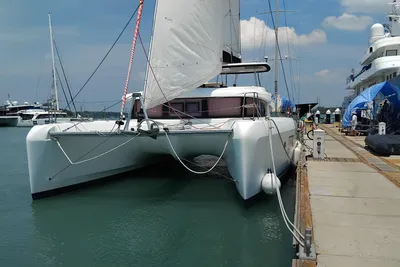Lagoon 42