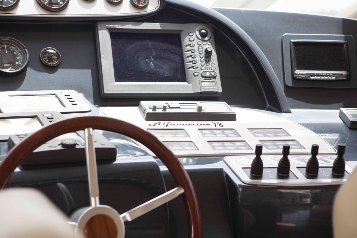 2004 Alfamarine 78 