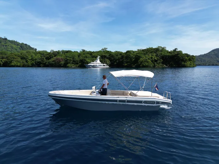 Tender 2 Yacht Photos Pics Port With  Spray Dodger