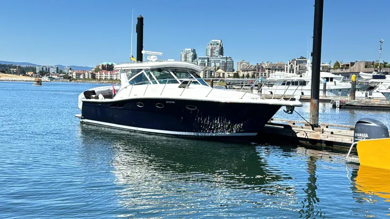 Blue Velvet Yacht Photos Pics 