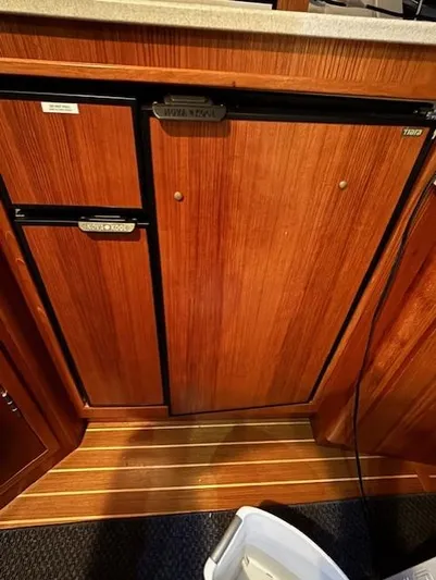 Blue Velvet Yacht Photos Pics 