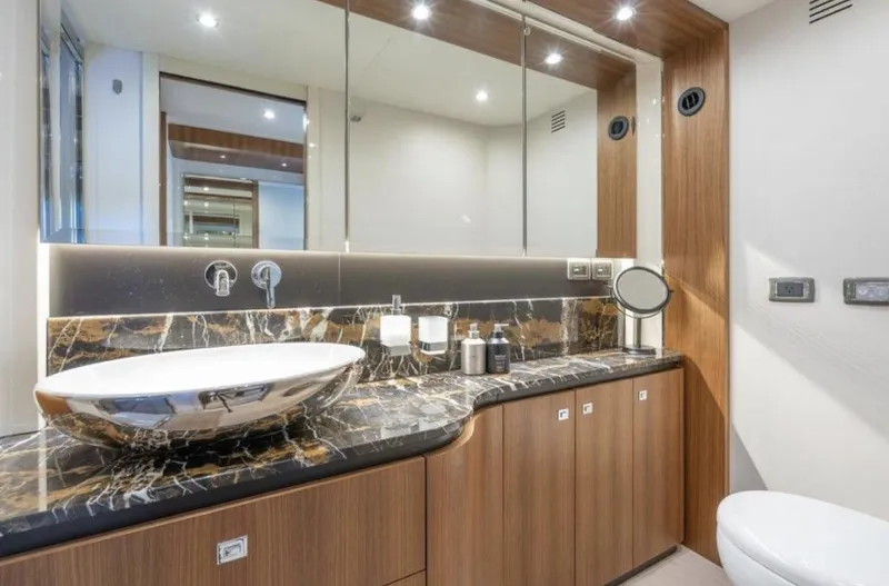 Grace Yacht Photos Pics Luxurious bathroom in 2016 Absolute NAVETTA 58 yacht with elegant marble countertop.