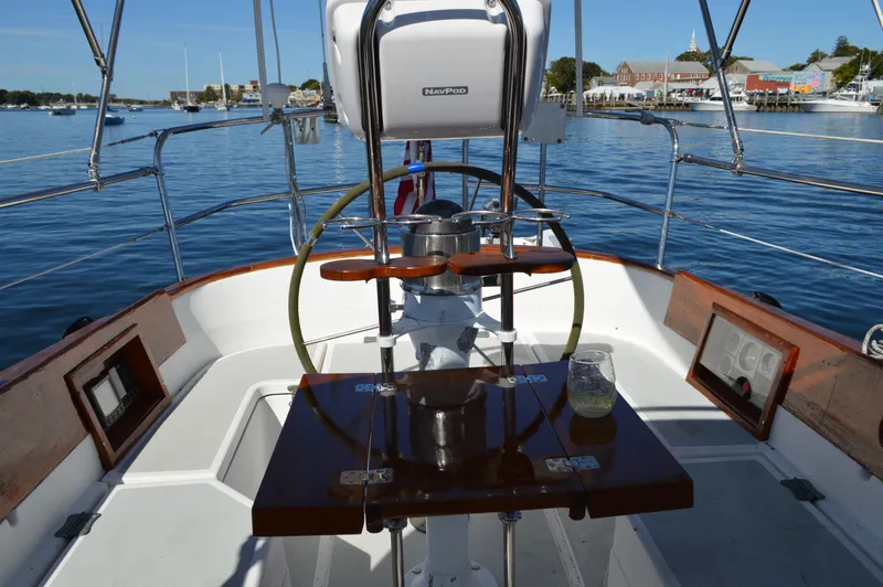 Heron Yacht Photos Pics 