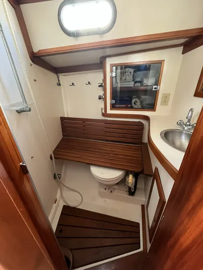 Heron Yacht Photos Pics 