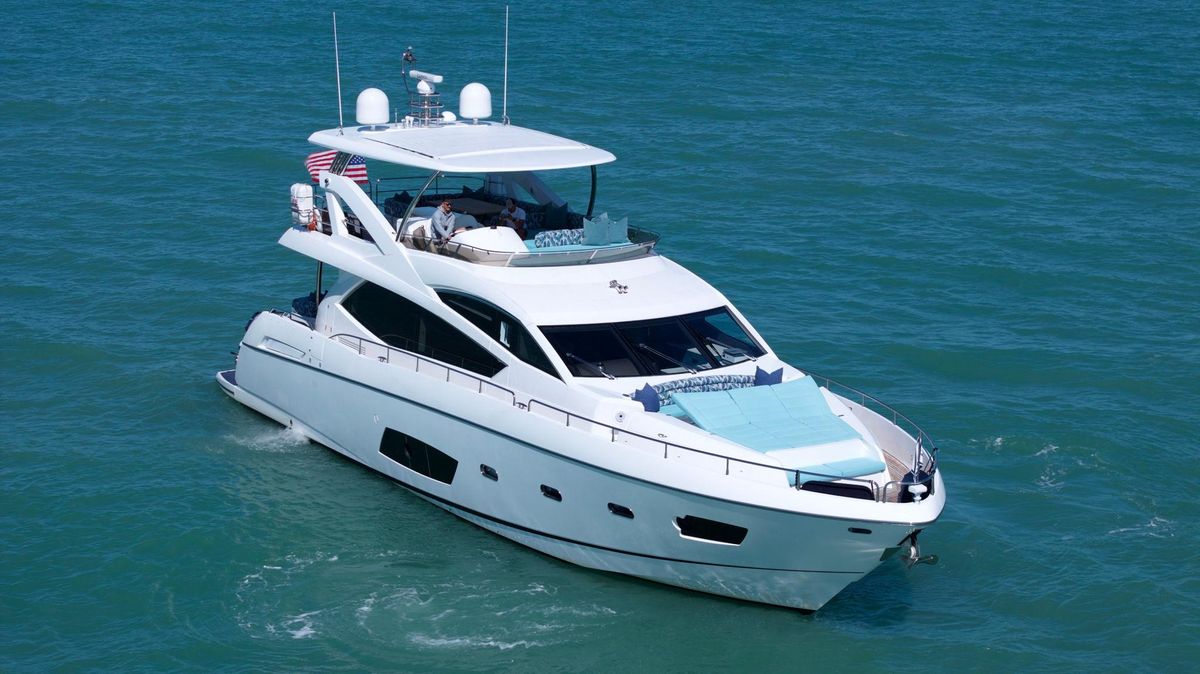 2013 Sunseeker 74 