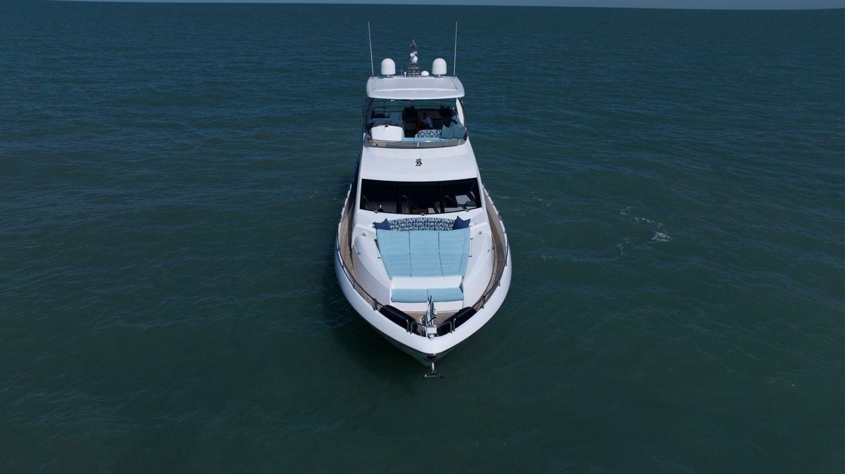 2013 Sunseeker 74 
